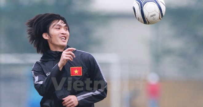VIDEO: Tuấn Anh tập riêng trong buổi tập cùng U23 Việt Nam