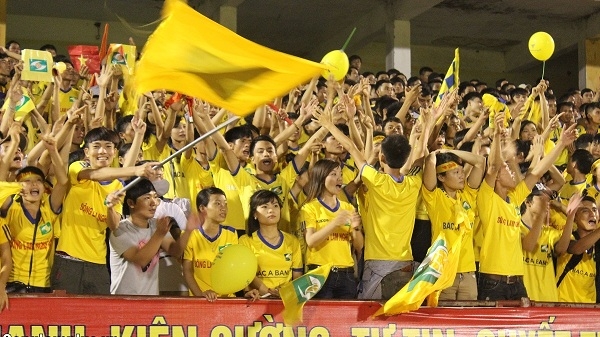 SLNA đối mặt nguy cơ không được đá trên sân Vinh ở V-League 2016