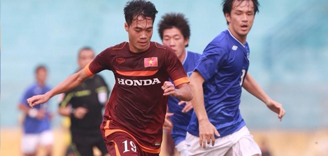 Cánh phải U23 VN: Ti Phông hay Văn Toàn?