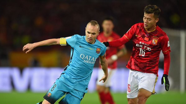 VIDEO: Suarez - Iniesta phối hợp ghi bàn tuyệt đỉnh vào lưới Evergrande