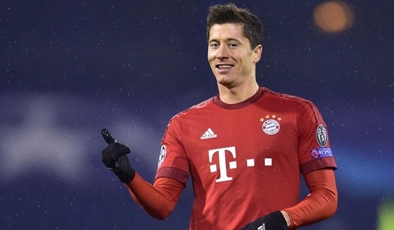 Chưa đến Bayern, Ancelotti đã muốn giữ Lewandowski