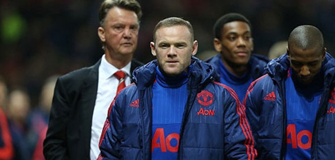 Rooney thề 'sống chết' vì Louis van Gaal
