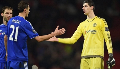 Thủ thành số 1 của Chelsea muốn tới Real Madrid