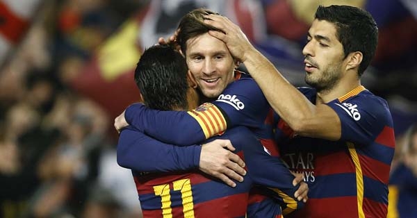 Suarez lập công giúp Barca vùi dập Real Betis