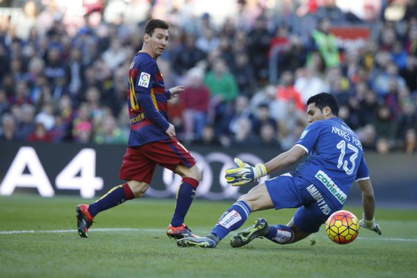 Video bàn thắng: Barcelona 4-0 Granada (Vòng 19 La Liga)