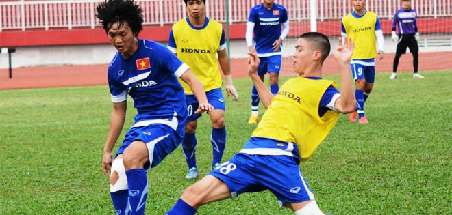 Hàng tiền vệ U23 VN đá thế nào khi có Tuấn Anh?