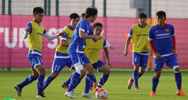 HLV Miura nổi nóng với hàng tiền đạo U23 Việt Nam