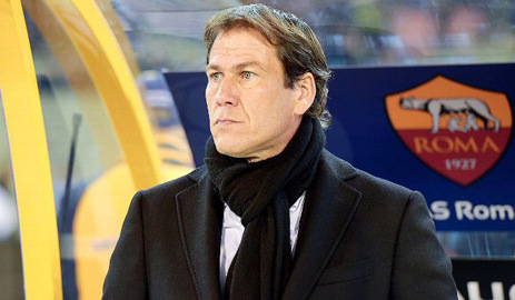 CHÍNH THỨC: Á quân Serie A sa thải HLV