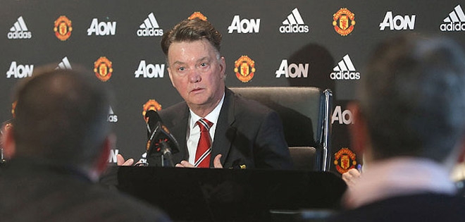 HLV Van Gaal cảnh cáo truyền thông Anh