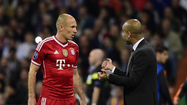 Ngồi dự bị, Robben lên tiếng về quyết định của Pep