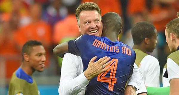 Man Utd tính chiêu mộ học trò cũ của Van Gaal