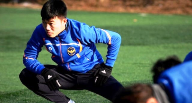 Incheon United chào đón Xuân Trường trong buổi tập đầu tiên