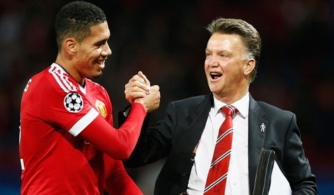 Smalling: “Van Gaal đủ sức tẩn tôi một trận ra trò”