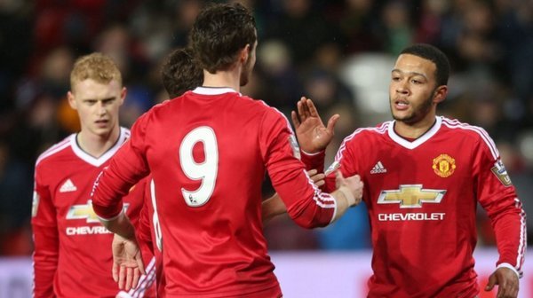 VIDEO: Pha phản công hoàn hảo của cầu thủ U21 Man Utd trước U21 Man City