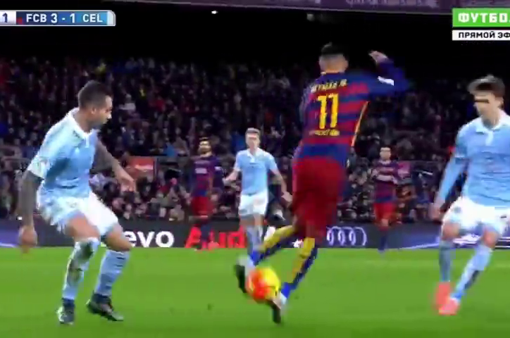 VIDEO: Neymar tiếp tục đi bóng theo phong cách trêu ngươi đối thủ