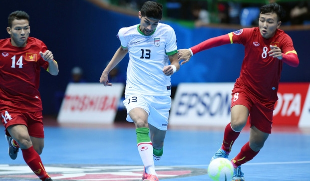 Thua đậm Iran, ĐT Futsal Việt Nam tranh hạng 3 với Thái Lan