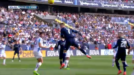 VIDEO: Ronaldo đánh đầu dũng mãnh mở tỷ số cho Real Madrid