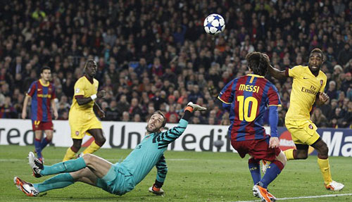 VIDEO: Xem lại cú poker 'để đời' của Messi trước Arsenal ở Champions League