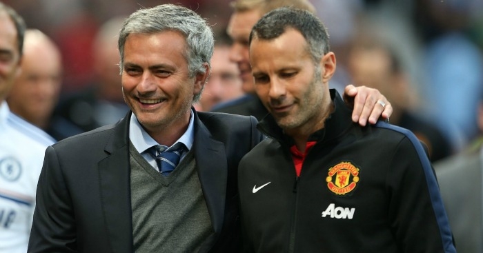 Fan MU quay lưng với Giggs, ủng hộ Mourinho