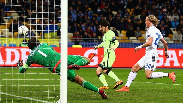 Video bàn thắng: Dynamo Kyiv 1-3 Man City (Vòng 1/8 Champion League)
