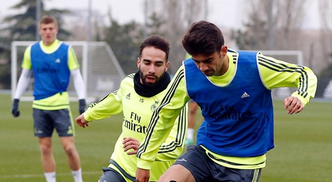 HLV Zidane gọi con trai lên đội một Real