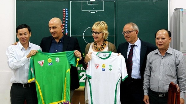 Tổng hợp V-League 4/3: ‘Ông lớn’ Serie A tới Việt Nam xúc tiến hợp tác