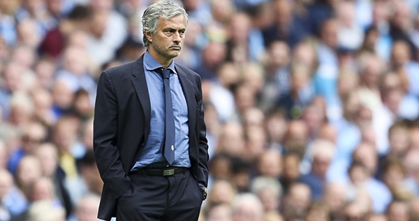 Mourinho yêu cầu Man Utd chiêu mộ tiền đạo