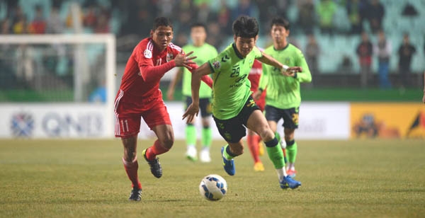Jeonbuk 2-0 B.Bình Dương: Không có bất ngờ