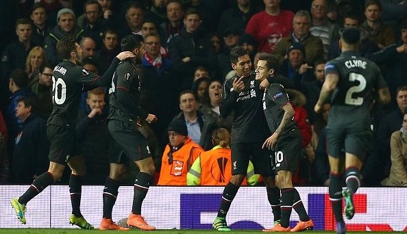 Video bàn thắng: Man Utd 1-1 Liverpool (Vòng 1/8 Europa League)