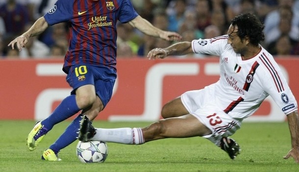 VIDEO: Alessandro Nesta Skill - Mẫu trung vệ đã thất truyền của bóng đá thế giới