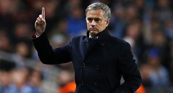 Mourinho ra điều kiện mới để ở lại Man Utd