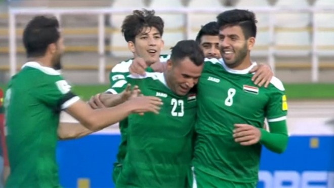 VIDEO: Bàn mở tỷ số của Iraq ở phút bù giờ hiệp 1