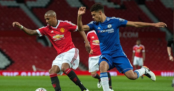 Man Utd liên tiếp đón tin vui về nhân sự