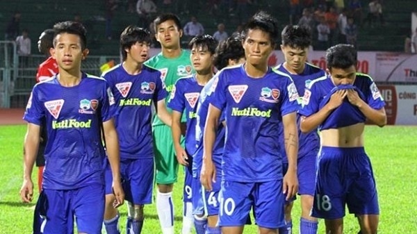 Tổng hợp V-League 6/4: Cầu thủ HAGL ngại sức nóng tại sân Lạch Tray