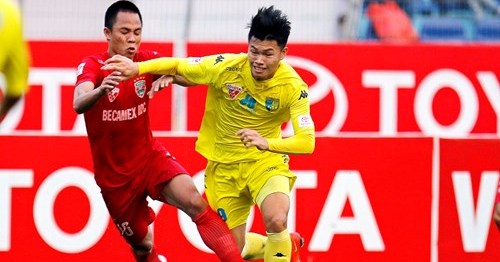 B. Bình Dương đả bại Hà Nội T&T ngay trên sân Hàng Đẫy