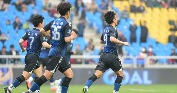 Đội của Xuân Trường có điểm đầu tiên tại K-League 2016