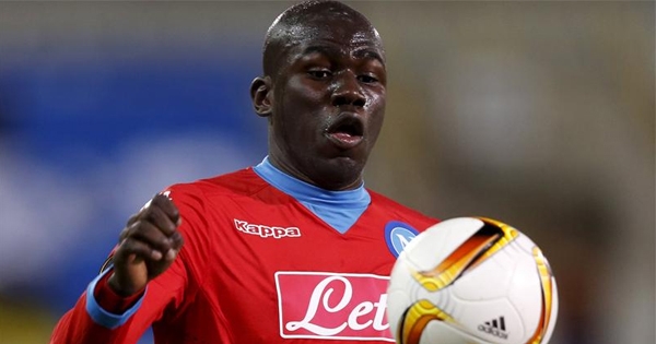 Man Utd vỡ mộng sở hữu sao Napoli