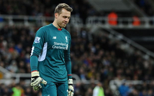 VIDEO: Sai lầm của thủ thành Mignolet khiến Liverpool nhận bàn thua