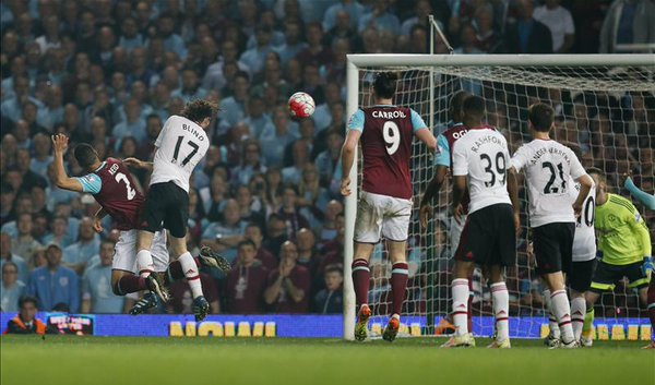 Video bàn thắng: West Ham 3-2 Man Utd (Đấu bù Vòng 35 Ngoại hạng Anh)