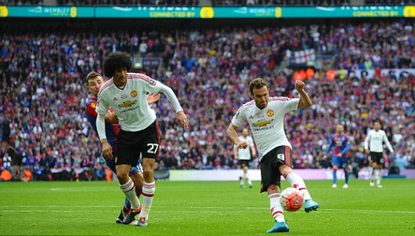 Video bàn thắng: Crystal Palace 1-2 Man Utd (Chung kết FA Cup 2016)