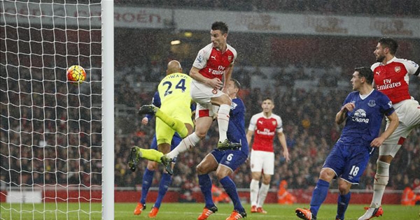 Sao Arsenal ‘vui’ vì được Barca để ý