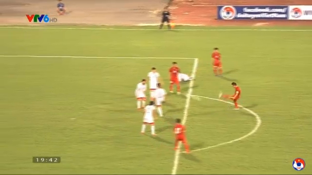 VIDEO: Cú sút má ngoài không cần đà của Đinh Thanh Trung