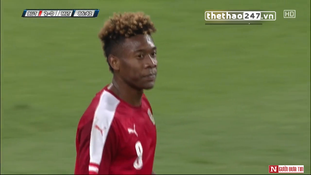 VIDEO: David Alaba phản lưới khó tin trong màu áo tuyển Áo