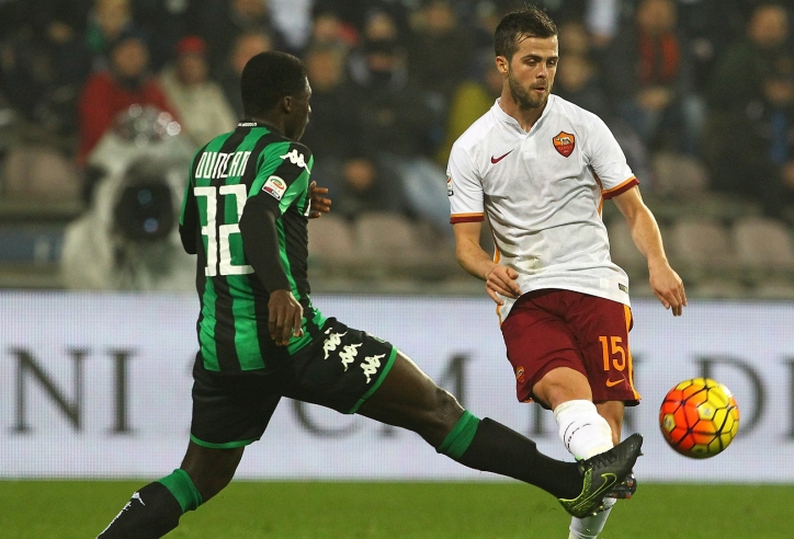Phá vỡ hợp đồng, Juventus có sao sáng Serie A
