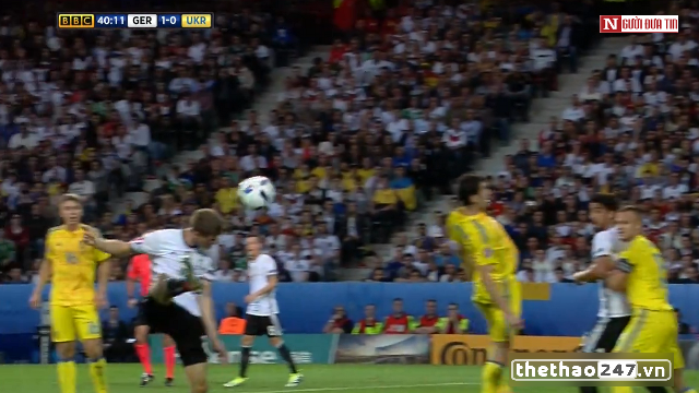 VIDEO: Pha xử lý bóng siêu hài của Thomas Muller trước Ukraine