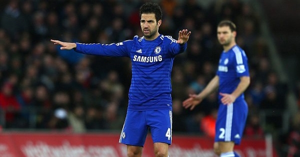 Cesc Fabregas tính gia nhập đại kình địch của Barca