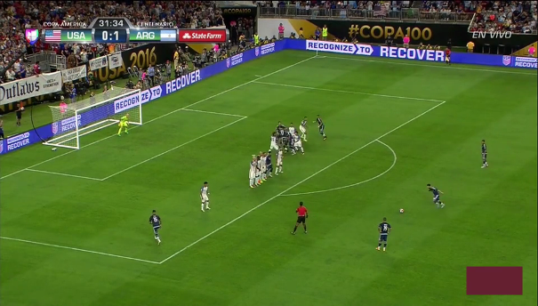 VIDEO: Messi sút phạt đẳng cấp vào lưới tuyển Mỹ