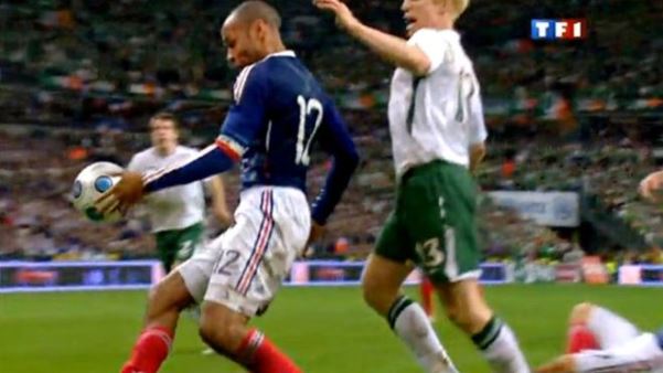 CH Ireland nhắc lại 'bàn thắng bẩn' của Henry trước thềm trận gặp Pháp
