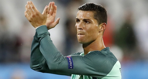 CR7 tiết lộ lý do không ăn mừng khi hạ Croatia