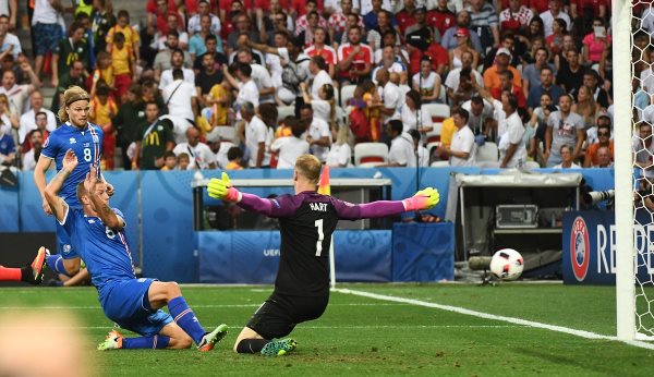 VIDEO: Bàn thắng gỡ hòa chóng vánh của Iceland vs Anh